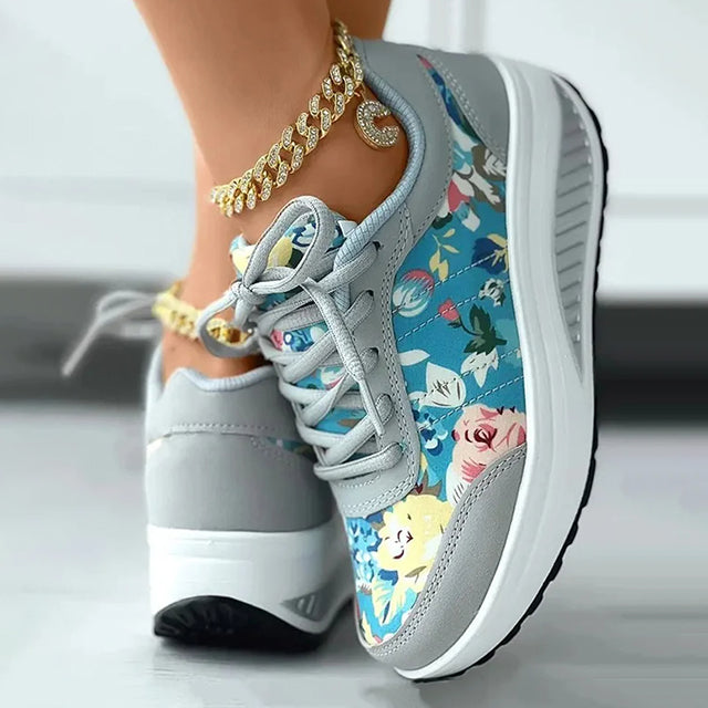 Plattform Sneakers Med Blommönster